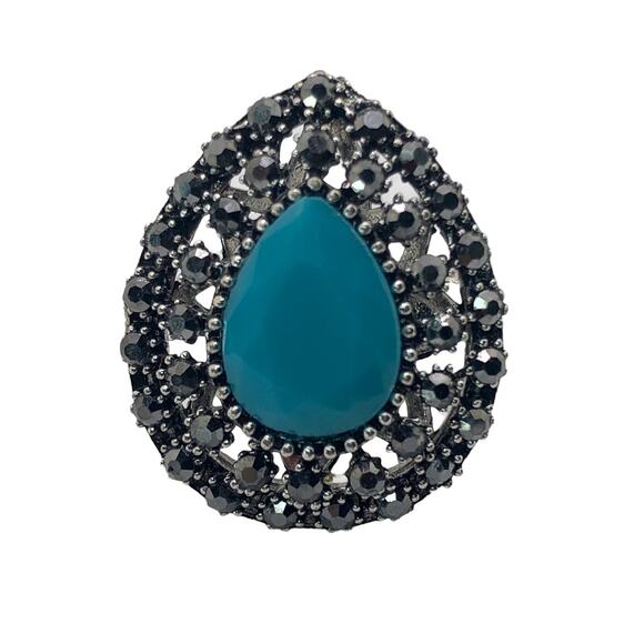 Silver Oversize Teardrop Rhinestone Statement Ring - Size 6.5 - Picture 3 of 7